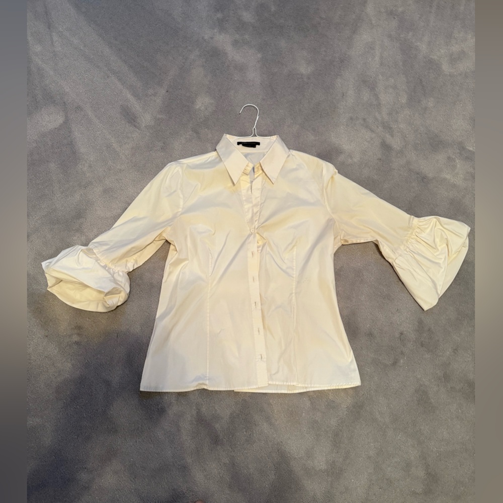BCBG puff sleeve blouse